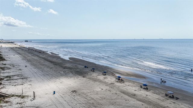 7312 Seawall Boulevard 103, Galveston, TX 77551