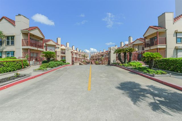 7312 Seawall Boulevard 103, Galveston, TX 77551