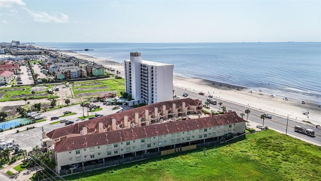7312 Seawall Boulevard 103, Galveston, TX 77551