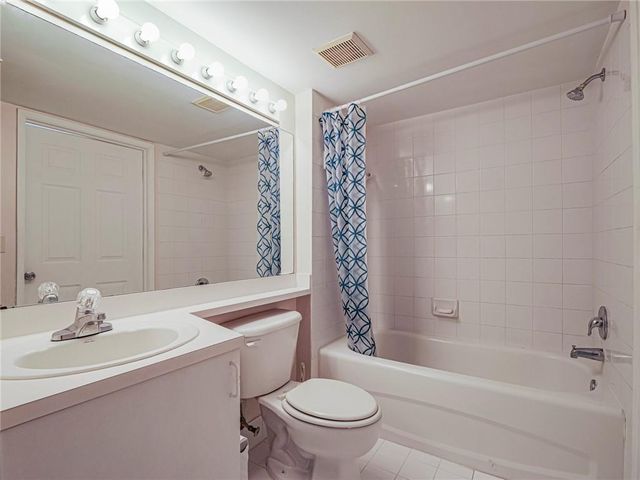 1640 N 42nd Circle 206, Vero Beach, FL 32967