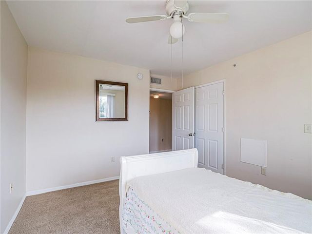 1640 N 42nd Circle 206, Vero Beach, FL 32967