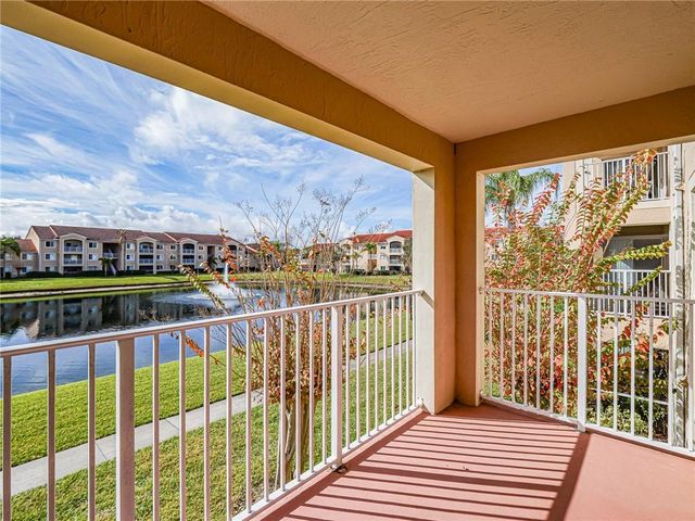 1640 N 42nd Circle 206, Vero Beach, FL 32967