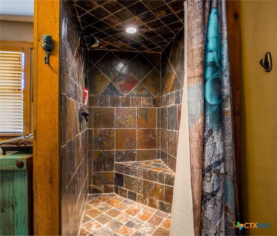 425 Cedar Break Lane, Burnet, TX 78611