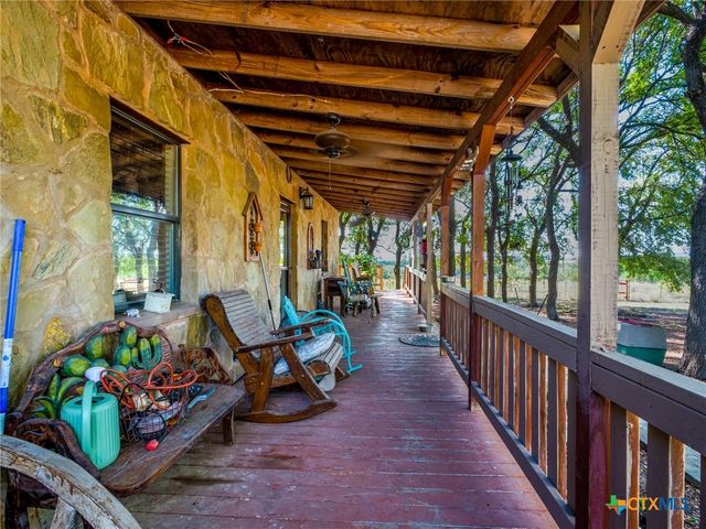 425 Cedar Break Lane, Burnet, TX 78611