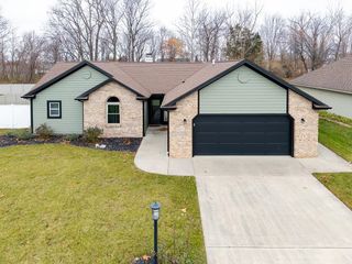 2205 LaForge Lane, Auburn, IN 46706