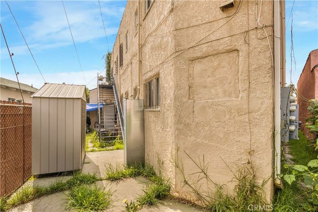 1072 Leonard Avenue, Los Angeles, CA 90022