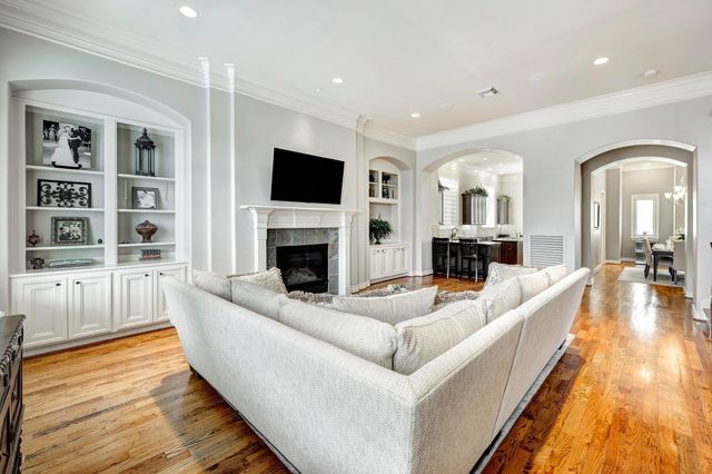 9135 Buffalo Speedway, Houston, TX 77025