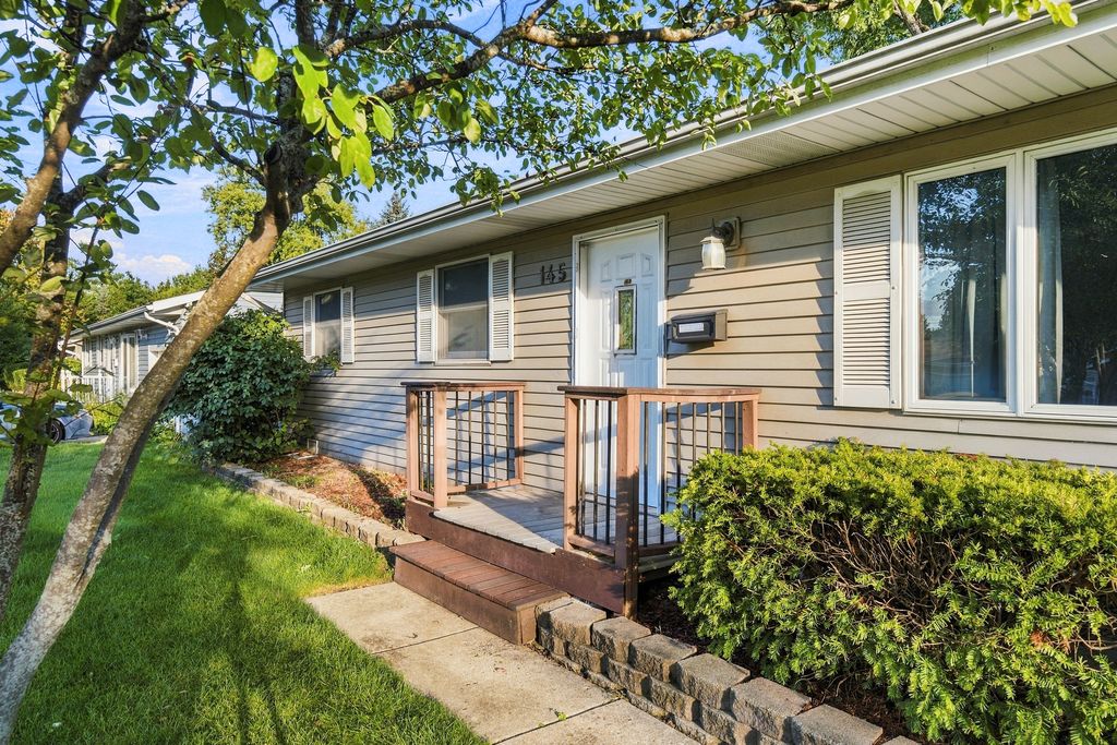 145 Shawnee Drive, Carol Stream, IL 60188 — photo 3