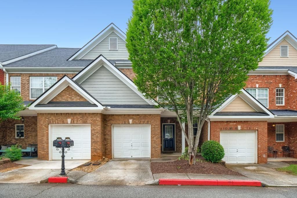 1725 Oakbrook Lane NW, Kennesaw, GA 30152