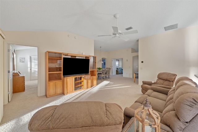 1504 LYNCHBURG LOOP, The Villages, FL 32162