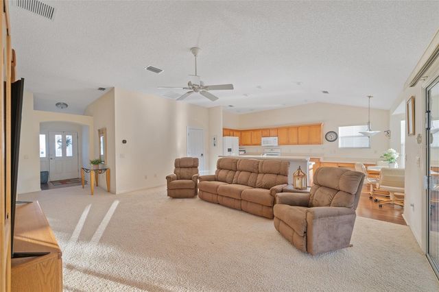 1504 LYNCHBURG LOOP, The Villages, FL 32162