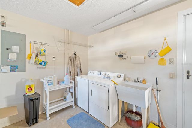 1504 LYNCHBURG LOOP, The Villages, FL 32162