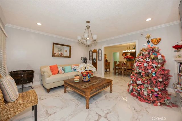 4019 S Van Ness Avenue, Los Angeles, CA 90062