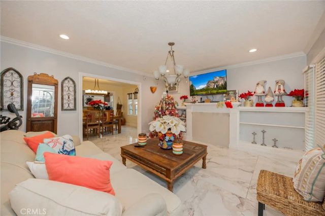 4019 S Van Ness Avenue, Los Angeles, CA 90062
