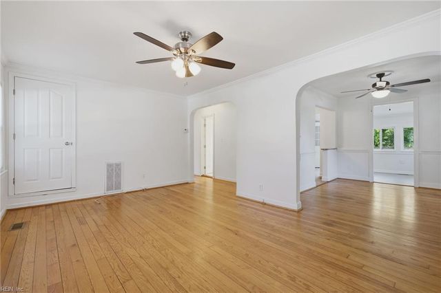 12 California AVE, Portsmouth, VA 23701