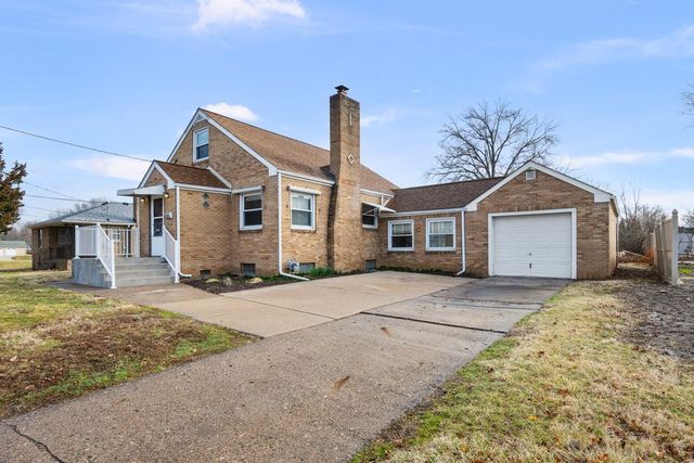 3049 38th Street, Rock Island, IL 61201