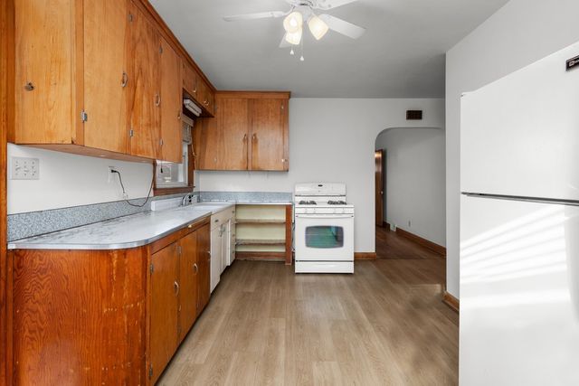 3049 38th Street, Rock Island, IL 61201