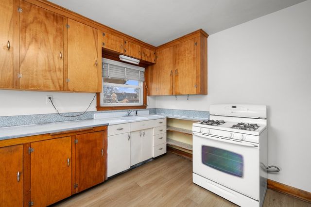 3049 38th Street, Rock Island, IL 61201