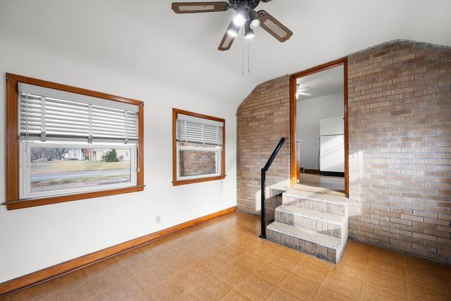 3049 38th Street, Rock Island, IL 61201