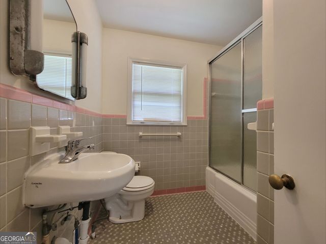 226 James Street, Winder, GA 30680