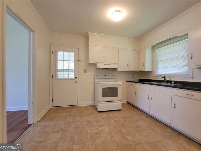 226 James Street, Winder, GA 30680