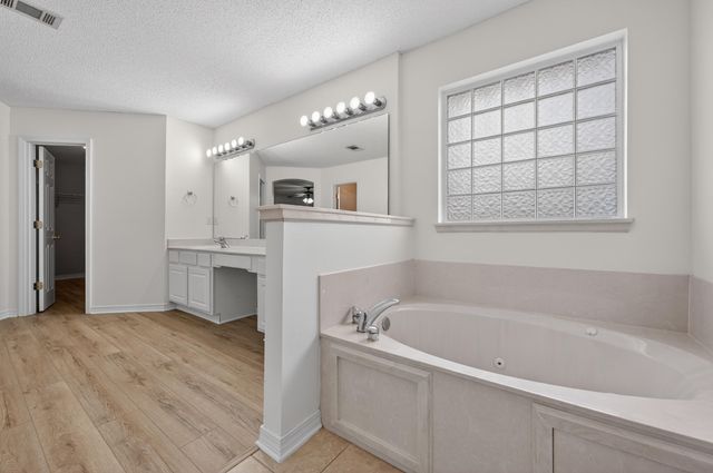 1957 Eagle Lane, Navarre, FL 32566