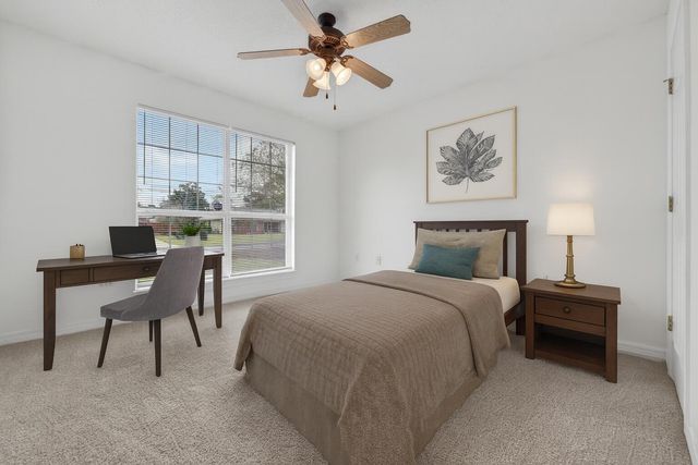 1957 Eagle Lane, Navarre, FL 32566