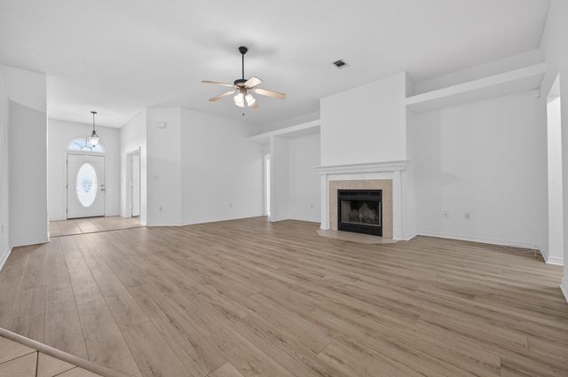 1957 Eagle Lane, Navarre, FL 32566