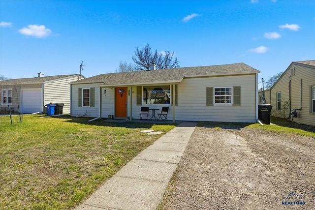 133 E ST FRANCIS, Rapid City, SD 57701