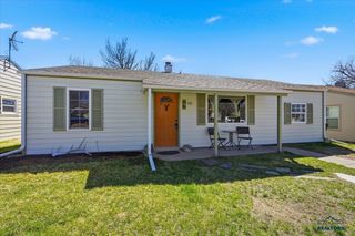 133 E ST FRANCIS, Rapid City, SD 57701