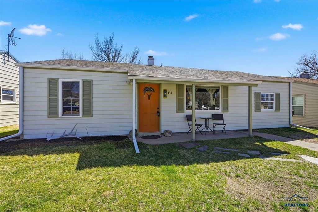 133 E ST FRANCIS, Rapid City, SD 57701