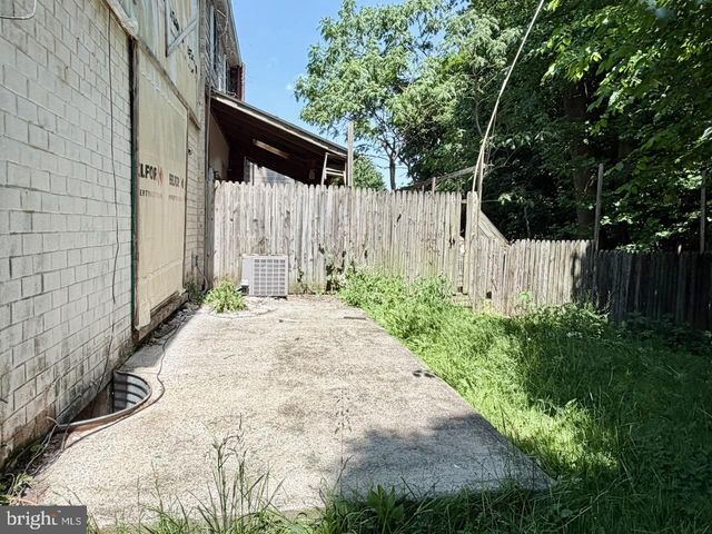 215 ANDREW RD, Coatesville, PA 19320