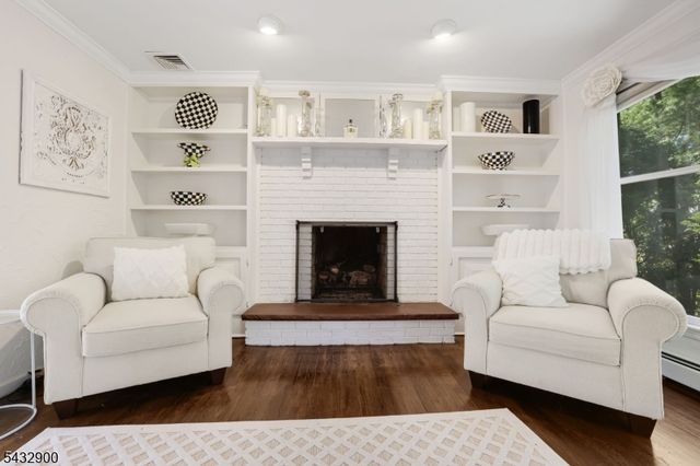 6 Kristen Ct, Wayne Twp., NJ 07470