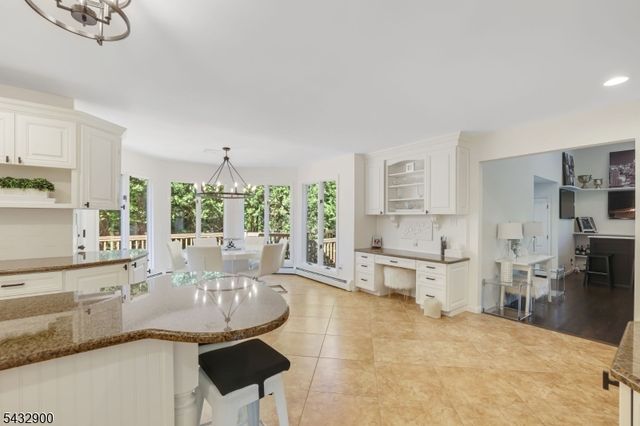 6 Kristen Ct, Wayne Twp., NJ 07470