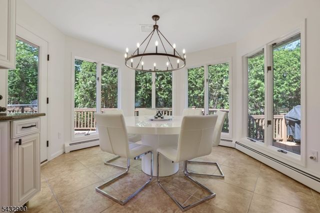 6 Kristen Ct, Wayne Twp., NJ 07470