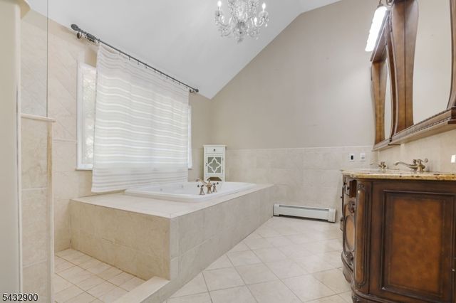 6 Kristen Ct, Wayne Twp., NJ 07470