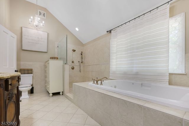 6 Kristen Ct, Wayne Twp., NJ 07470