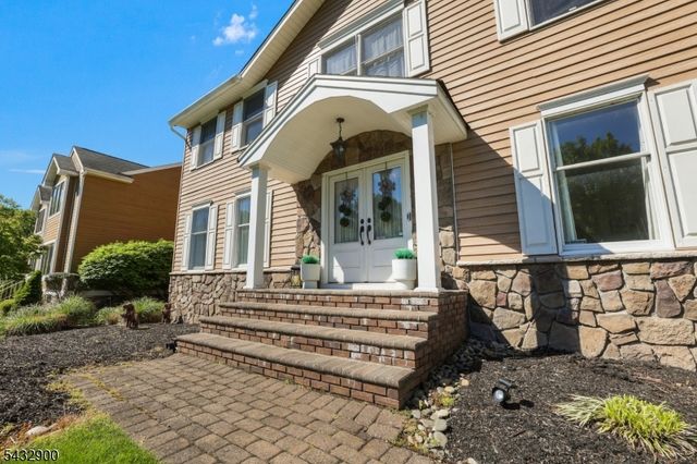 6 Kristen Ct, Wayne Twp., NJ 07470