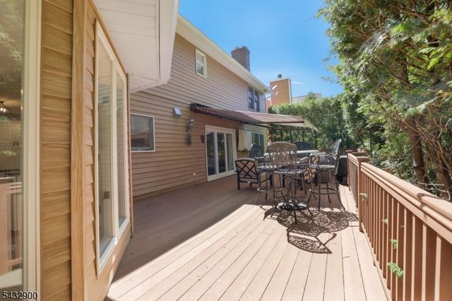 6 Kristen Ct, Wayne Twp., NJ 07470