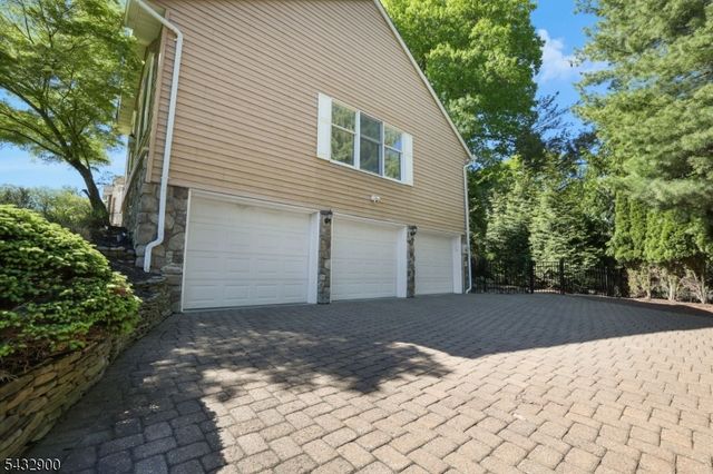 6 Kristen Ct, Wayne Twp., NJ 07470