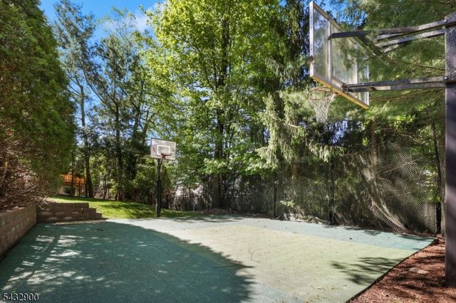 6 Kristen Ct, Wayne Twp., NJ 07470