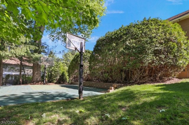6 Kristen Ct, Wayne Twp., NJ 07470