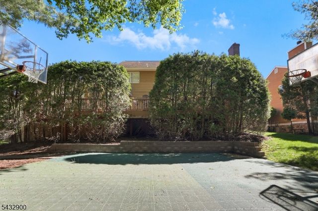 6 Kristen Ct, Wayne Twp., NJ 07470