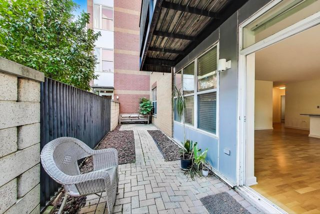 2235 W Maypole Avenue 101, Chicago, IL 60612