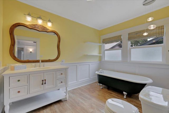 1220 H St, Marysville, CA 95901