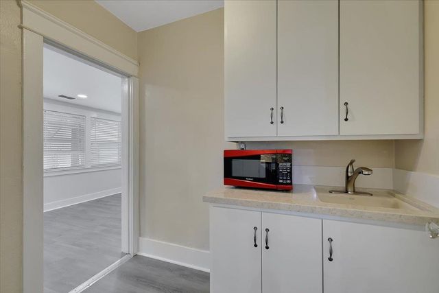 1220 H St, Marysville, CA 95901