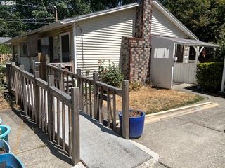 512 S HOWARD St, Newberg, OR 97132