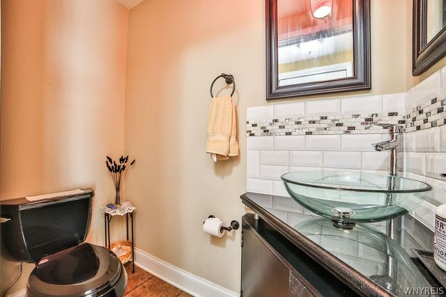 32 Bernhardt Drive 10, Amherst, NY 14226