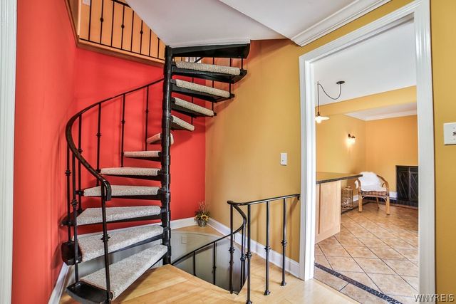 32 Bernhardt Drive 10, Amherst, NY 14226