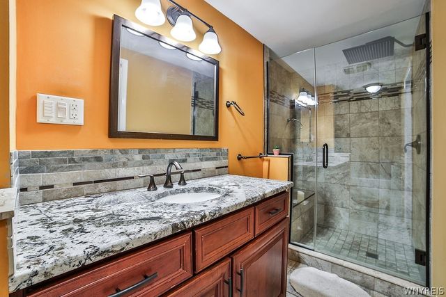 32 Bernhardt Drive 10, Amherst, NY 14226